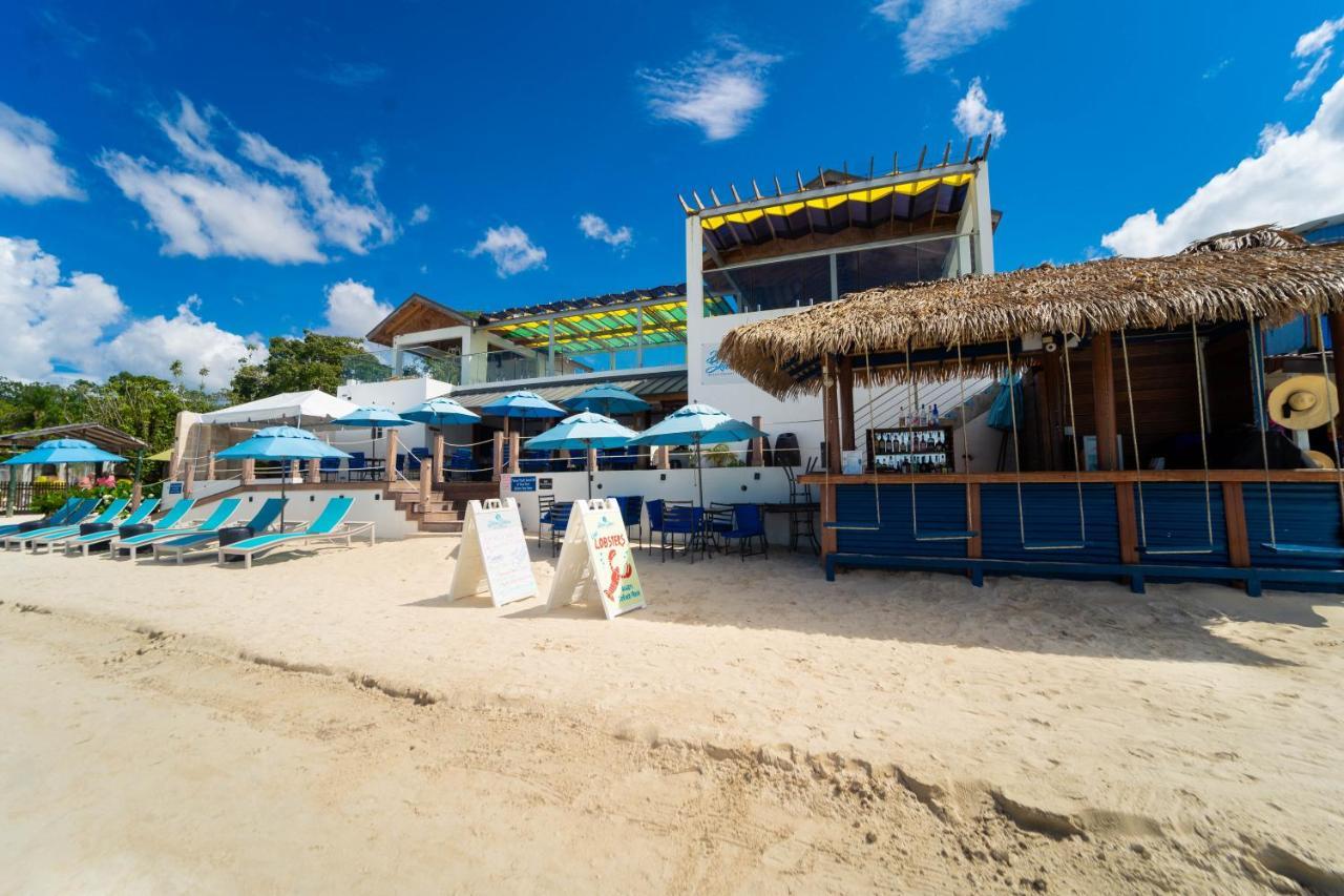Blue Skies Beach Resort Negril Bagian luar foto