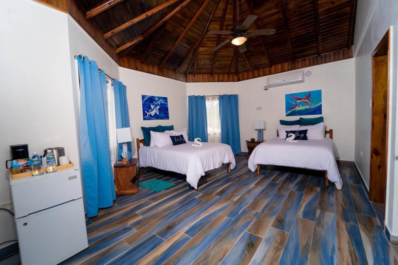 Blue Skies Beach Resort Negril Bagian luar foto