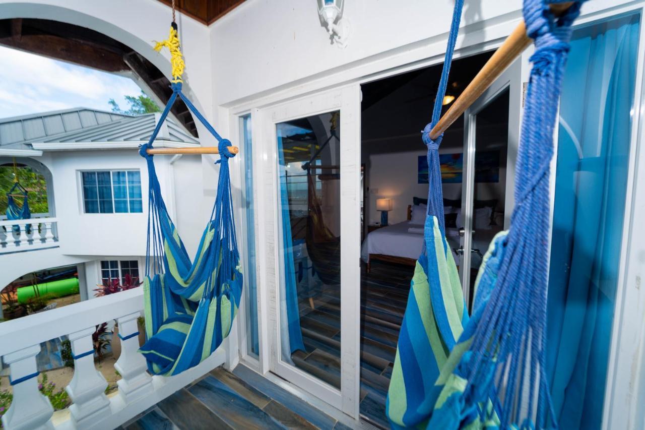 Blue Skies Beach Resort Negril Bagian luar foto