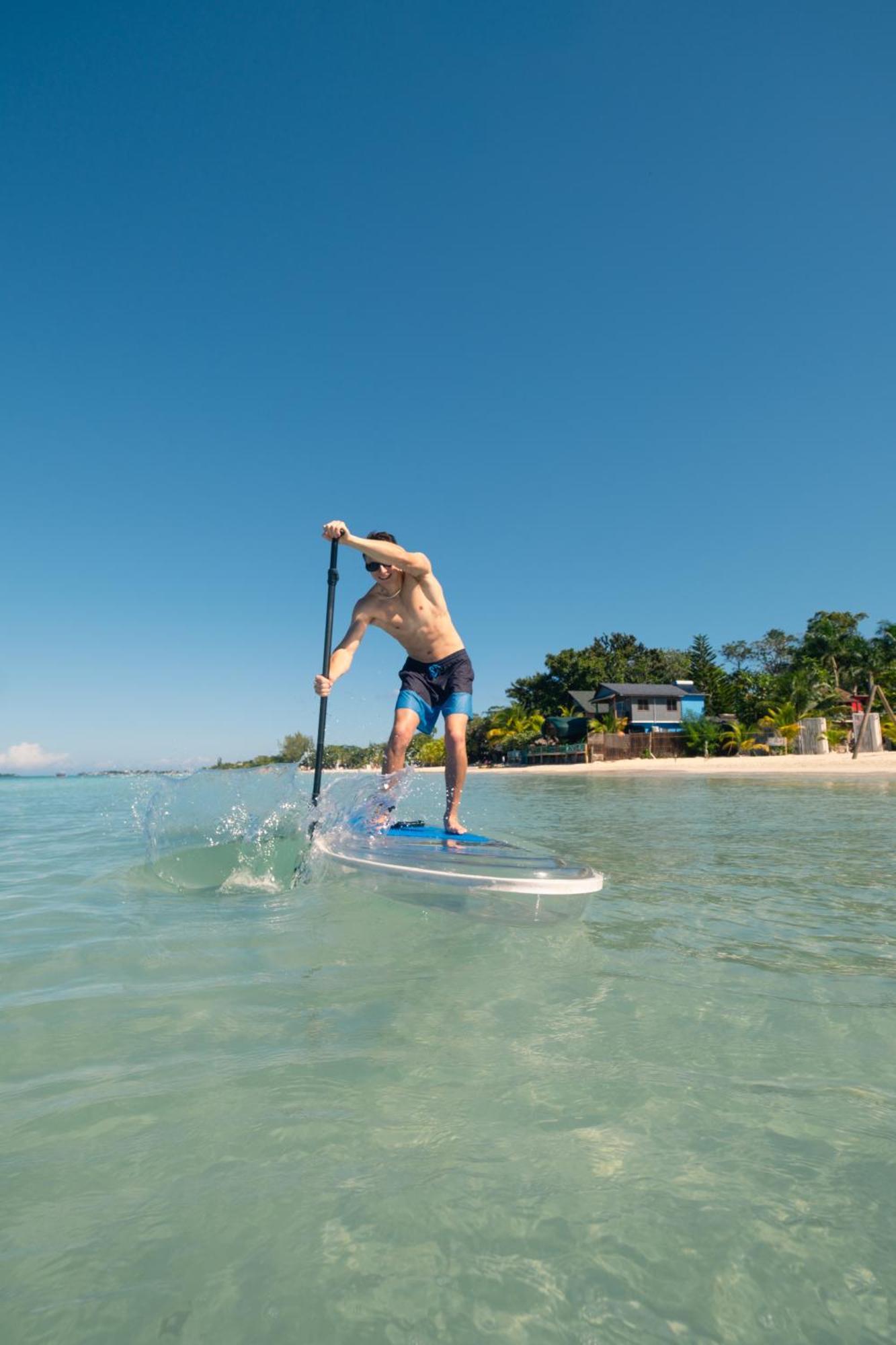 Blue Skies Beach Resort Negril Bagian luar foto
